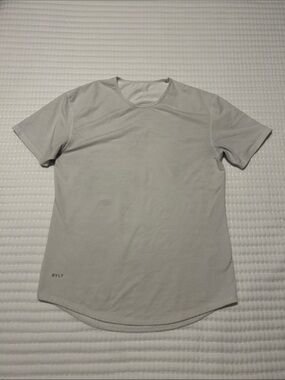 BYLT Basics Men’s Short Sleeve Crew Tee in Light Gray